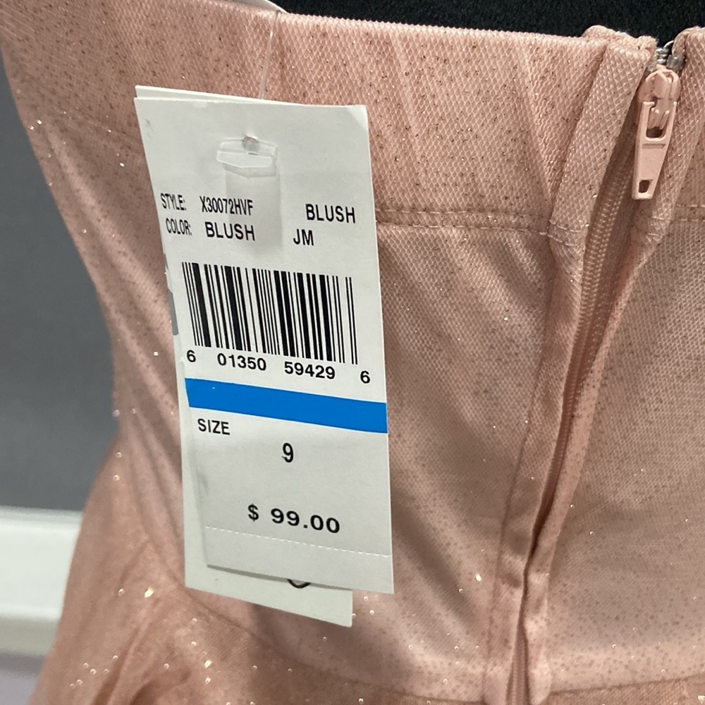 Strapless dress ๐ - Picture 5 of 6